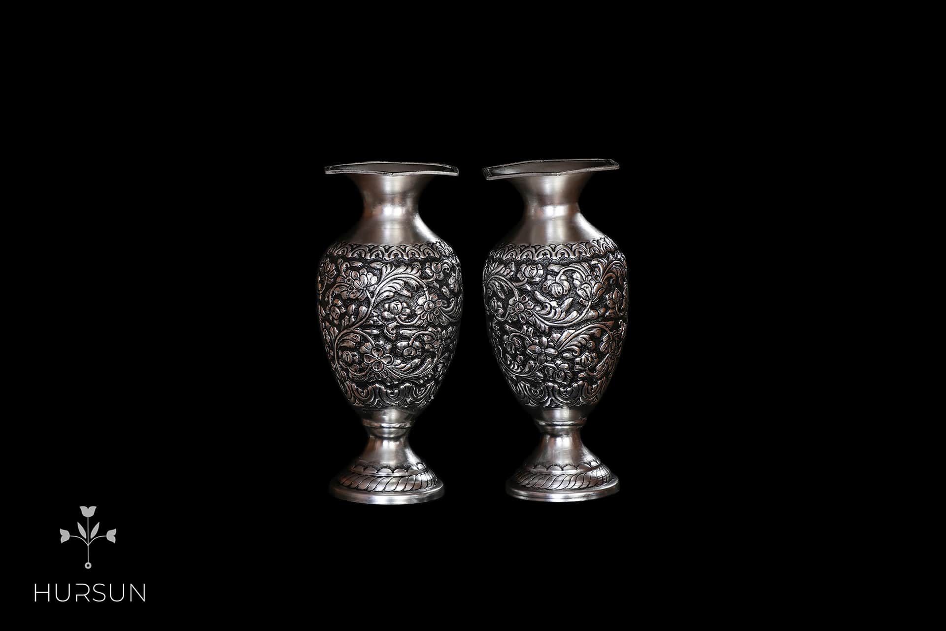 Embossing - ventral 1